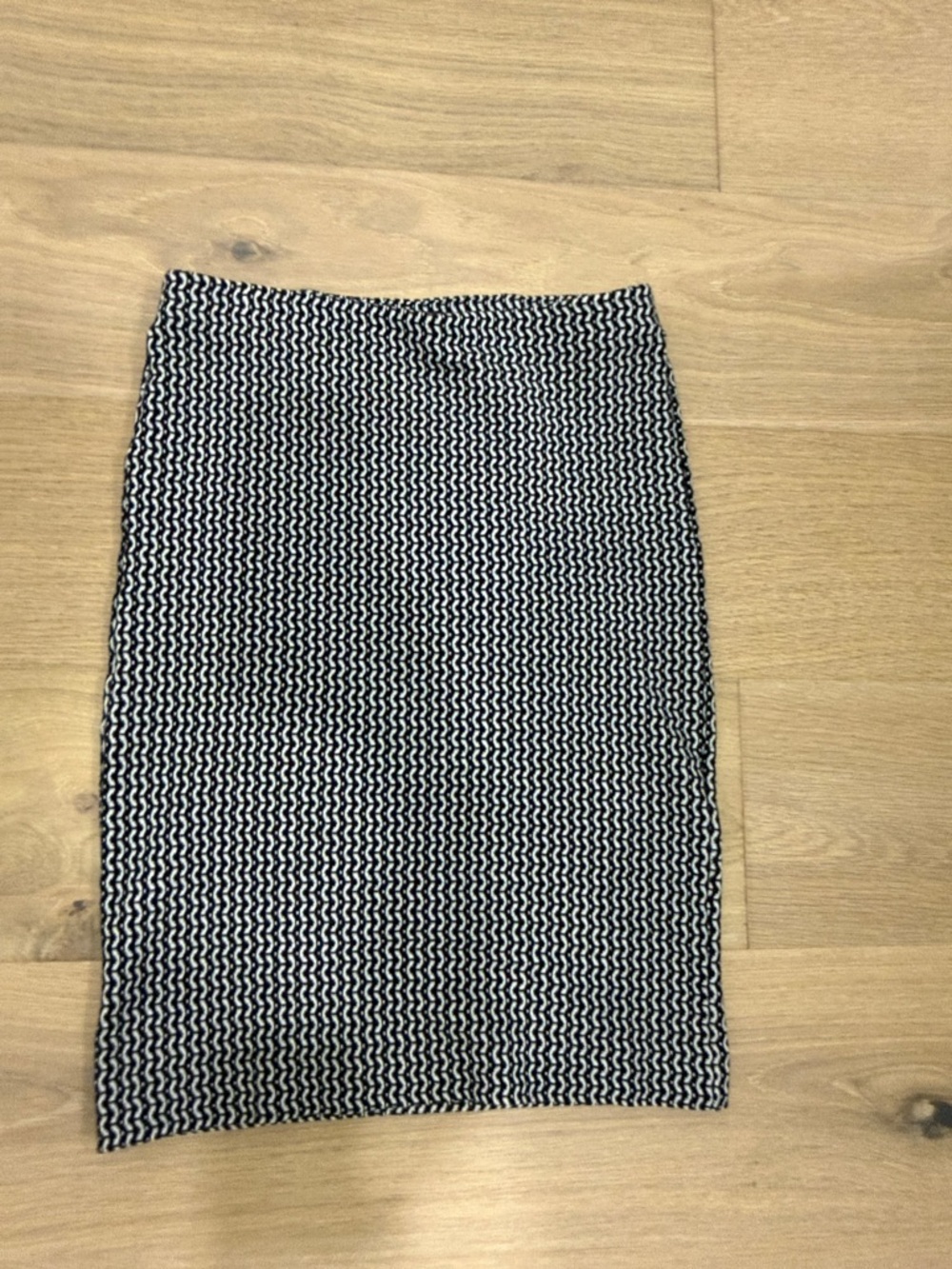 Ann Taylor Black and White Textured Pencil Skirt
